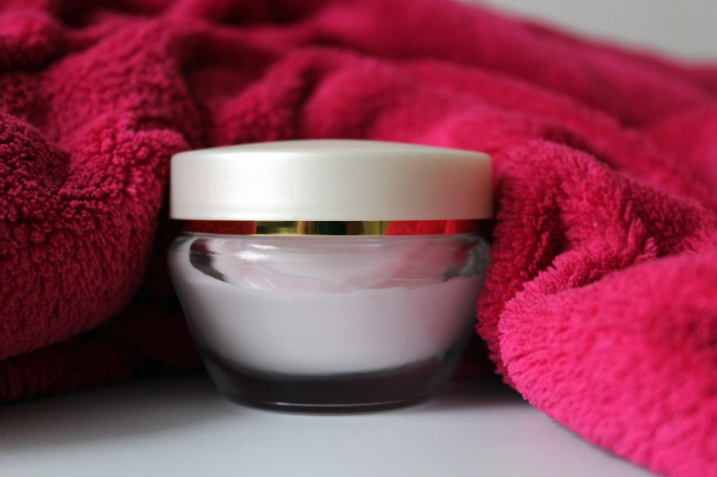 esthetique-HYERES-min_cream-2817325